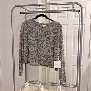 BNWT-Beyond Yoga Sweater Large- oatmeal-Zebra print- No longer sold in stores